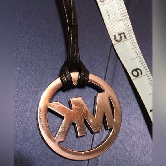 Michael Kors MK Charm Hang Tag Silver Tone Keychain Key Fob Charm - Picture 7 of 11